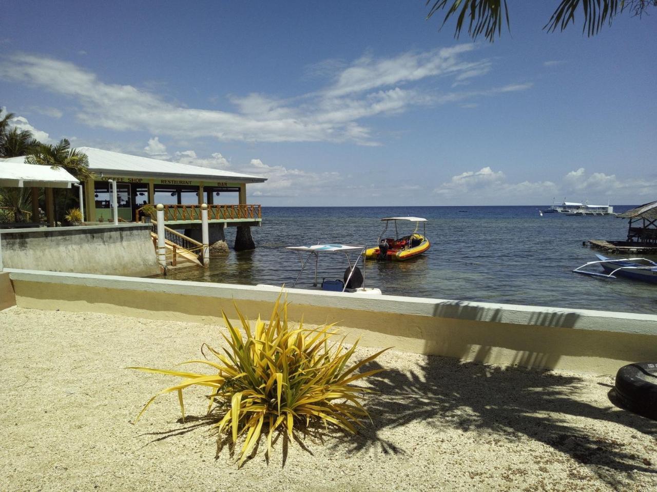 Ocean Bay Beach Resort Dalaguete Bagian luar foto